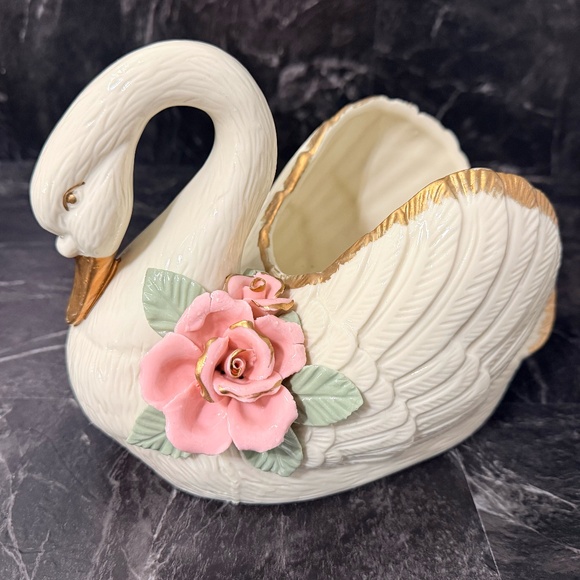 Large Swan Planter/Dish - Picture 2 of 16